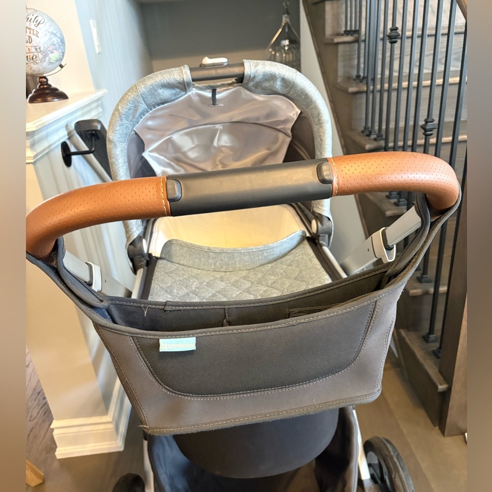 Uppababy black stroller organizer paid $90 with shipping